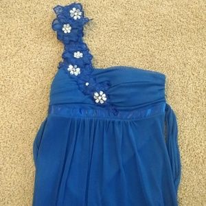 Long blue prom dress